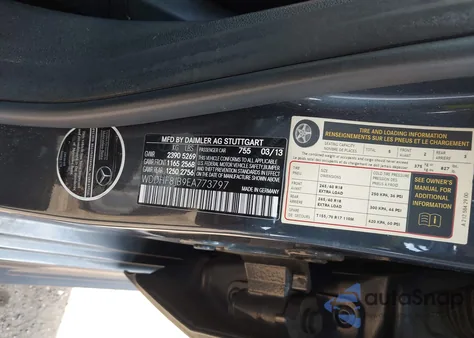 2014 Mercedes-Benz E 350 4Matic z USA, uszkodzony, nr VIN WDDHF8JB9EA773797